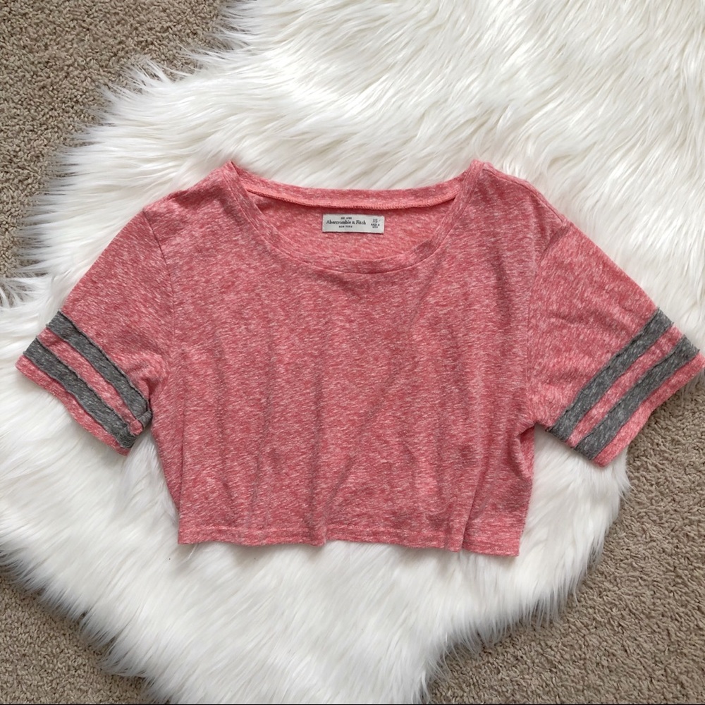 SOLD❌NWOT Abercrombie Crop Top